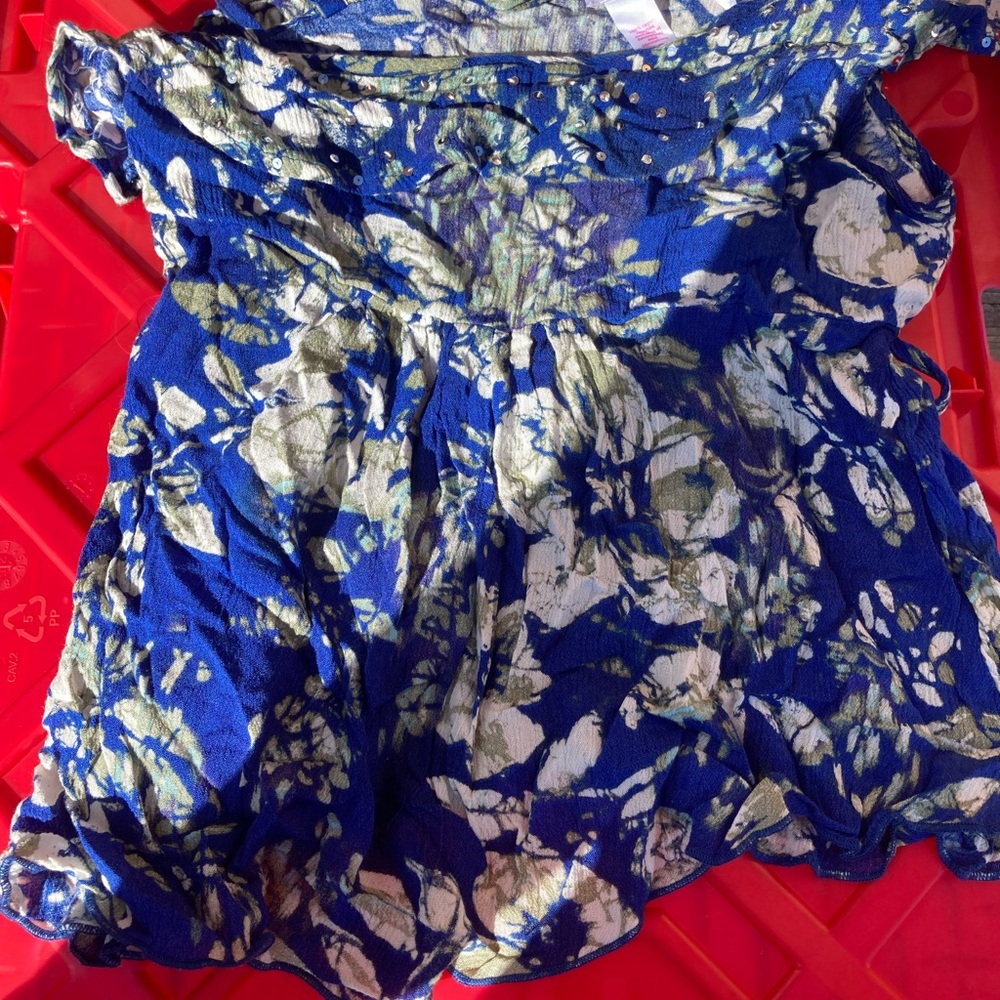 New with tags Justice Blue and White Floral Tank Top